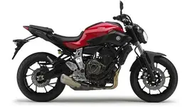 2014-Yamaha-MT-07-EU-Racing-Red-Studio-002 (1).webp