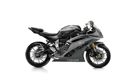 yamaha_MT07-R6.webp