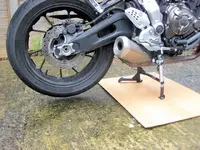 centre stand web 2.webp