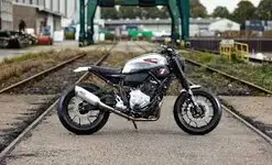 xsr700 super 7.webp