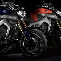 2014-Yamaha-MT-09-EU-Deep-Armor-Detail-006_1_.jpg