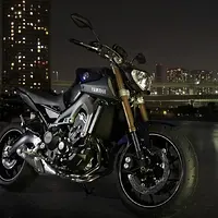 2014-Yamaha-MT-09-EU-Deep-Armor-Static-001.jpg