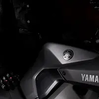 2014-Yamaha-MT-09-EU-Deep-Armor-Static-011.jpg