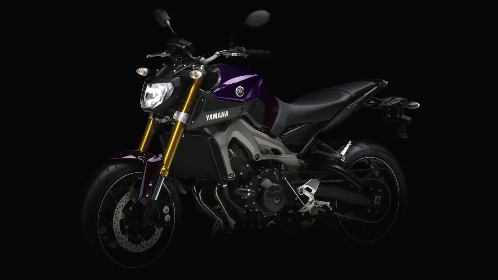 2014-Yamaha-MT-09-EU-Deep-Armor-Studio-011.jpg