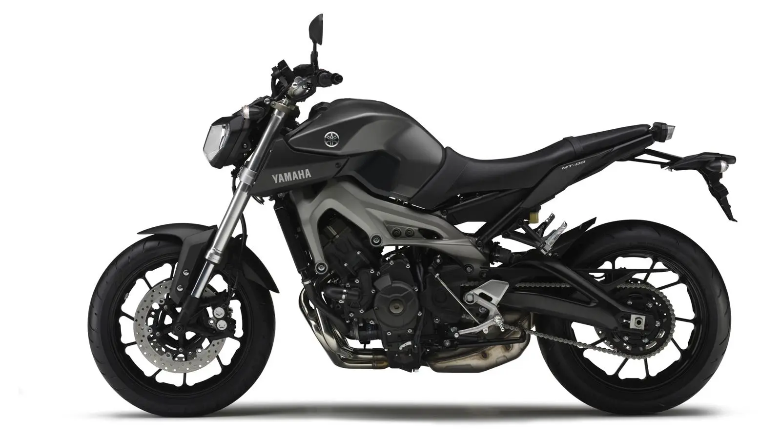 2014-Yamaha-MT-09-EU-Matt-Grey-Studio-006.jpg