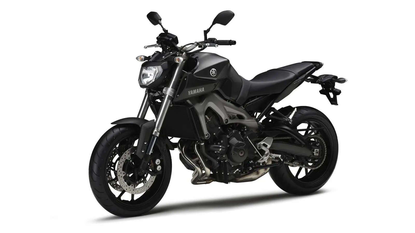 2014-Yamaha-MT-09-EU-Matt-Grey-Studio-007.jpg