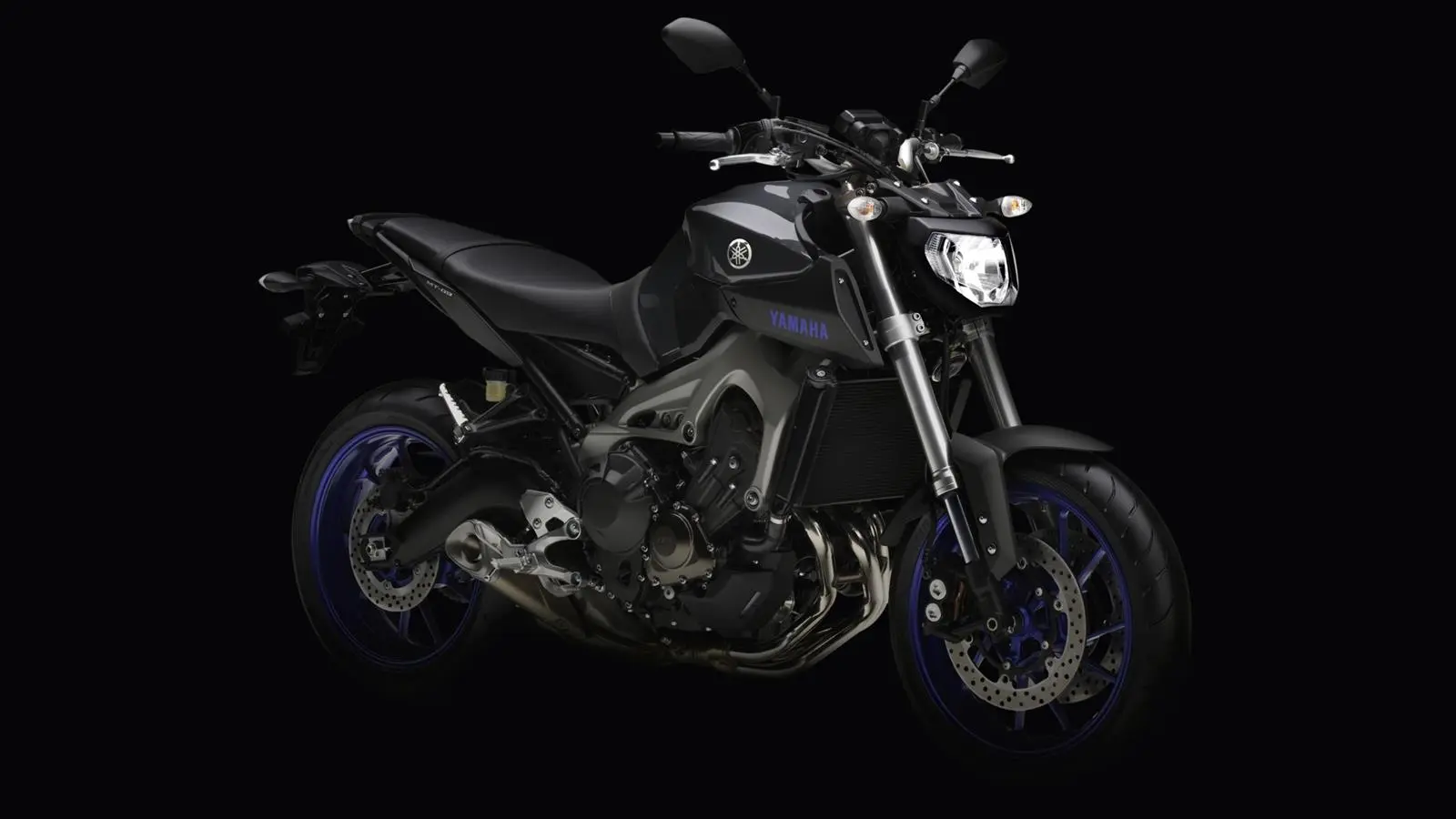 2014-Yamaha-MT-09-EU-Race-Blu-Studio-008.jpg