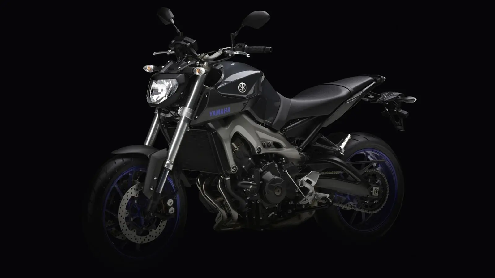 2014-Yamaha-MT-09-EU-Race-Blu-Studio-011.jpg