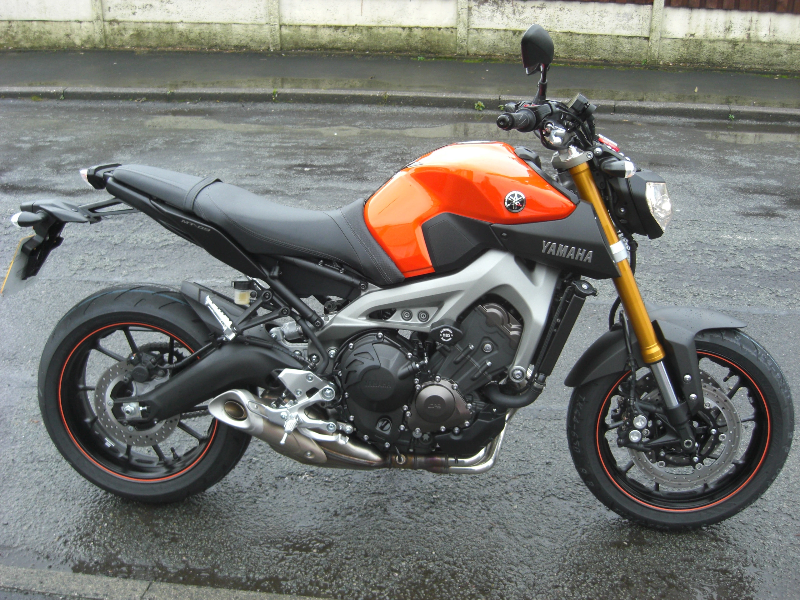 Yamaha_MT09_001.jpg