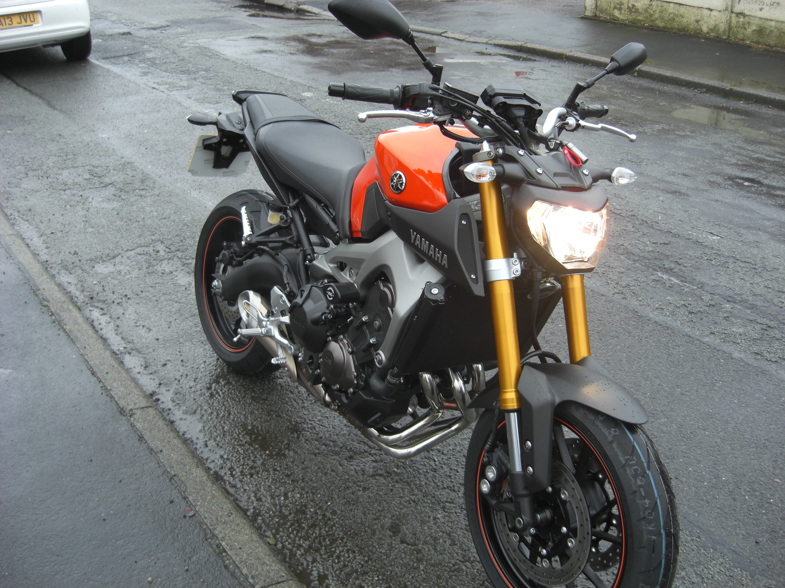 Yamaha_MT09_003.jpg